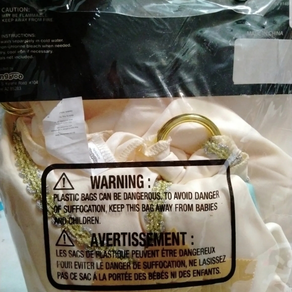 Costume - Picture 2 of 3